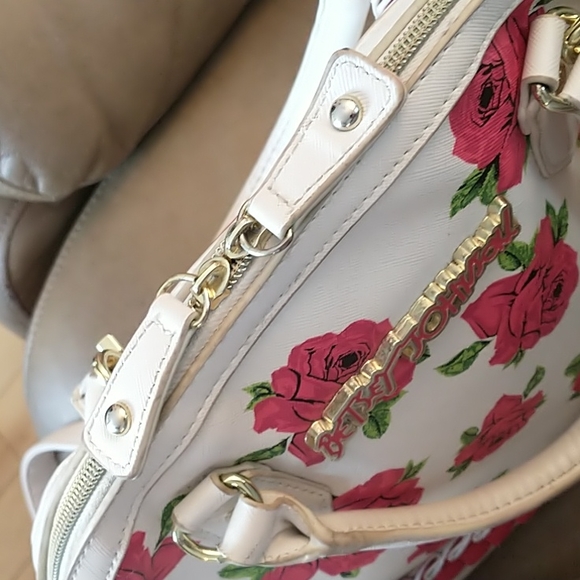ECU Betsey Johnson Large Rose Crossbody Bag - Picture 14 of 17